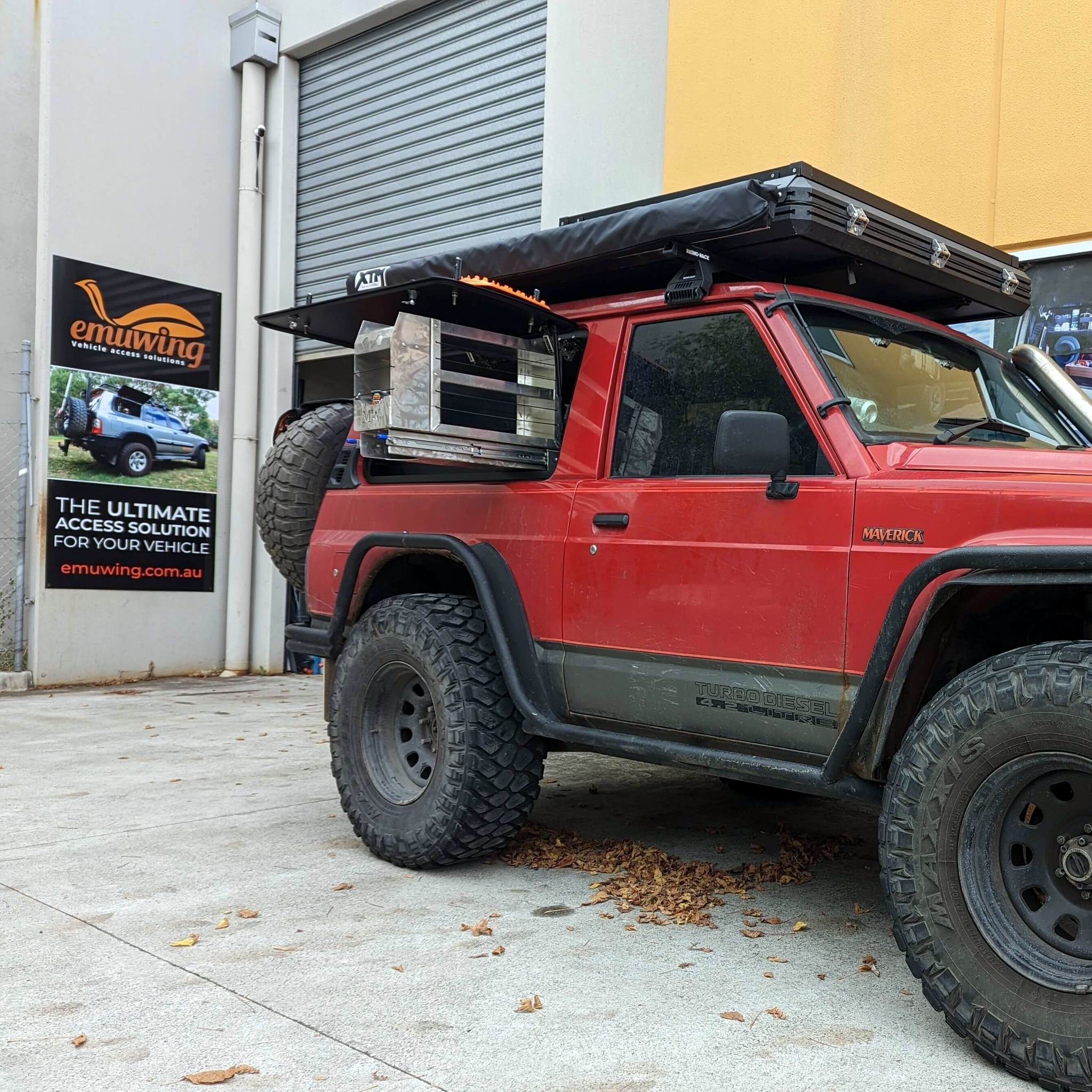Nissan_Patrol_Y60_SWB_Gullwing_window (1) Emuwing Gullwing Window Kit – Nissan Patrol Y60 GQ SWB 2-Door - Image 1